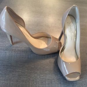 Nude Jessica Simpson heels